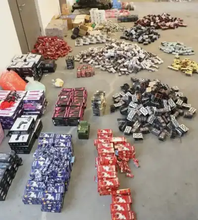 الجمارك تضبط كميات كبيرة من المواد