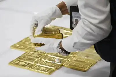 انخفاض أسعار الذهب وارتفاع النفط عالميا