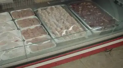 وزارة الزراعة توقف استيراد الدواجن المجمدة