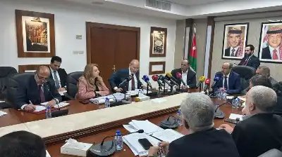 الصفدي: نعمل بقيادة الملك على خدمة