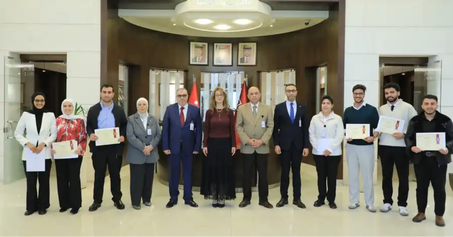 مدار الساعة,أخبار الجامعات الأردنية,جامعة الشرق الأوسط,سلطنة عمان