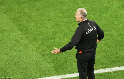 الأردني مخادمة في مرمى قصف المدرب