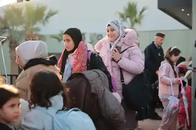 140 طفلا يعودون مع ذويهم إلى