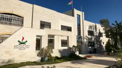 المجلس التمريضي يحذّر من إعلانات تروّج