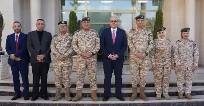 لقاء يجمع مدير الخدمات الطبية الملكية