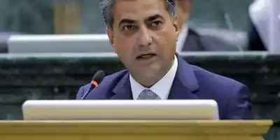 الخصاونة يدعو الحكومة لسداد مستحقات المستشفيات