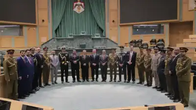 وفد كلية دفاع سلطنة عمان يزور