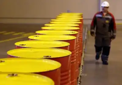 انخفاض اسعار المشتقات النفطية عالميا