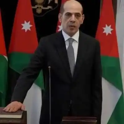 إحالة السفيرين سامي غوشة وثروة النعيمات