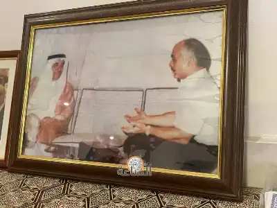 ما قصة هذه الصورة في قصر