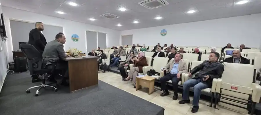 مدار الساعة,أخبار الجامعات الأردنية,وزير التربية والتعليم,الدكتور عزمي محافظة,وزير الاتصال الحكومي,عزمي محافظة,محمد المومني,وزارة التربية,جامعة الزرقاء,مواقع التواصل الاجتماعي