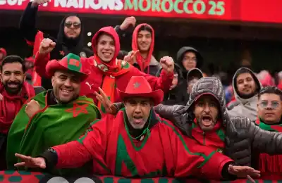 لماذا يسمح للجماهير بدخول ملاعب مباريات