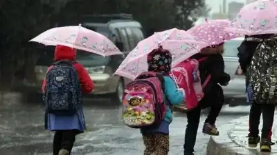 تأخير دوام الجامعات والمدارس الحكومية والخاصة