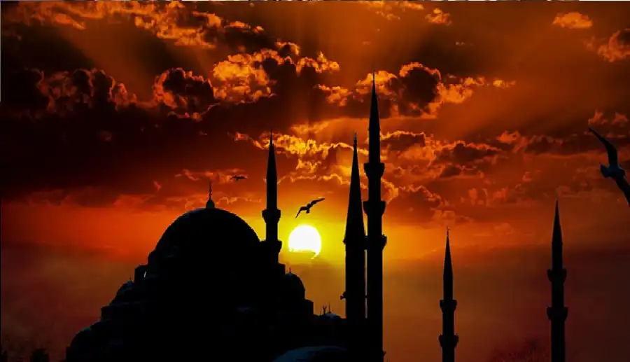 مدار الساعة,شؤون دينية