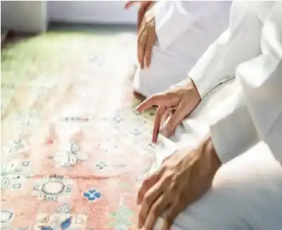 حكم نسيان قراءة السورة بعد الفاتحة