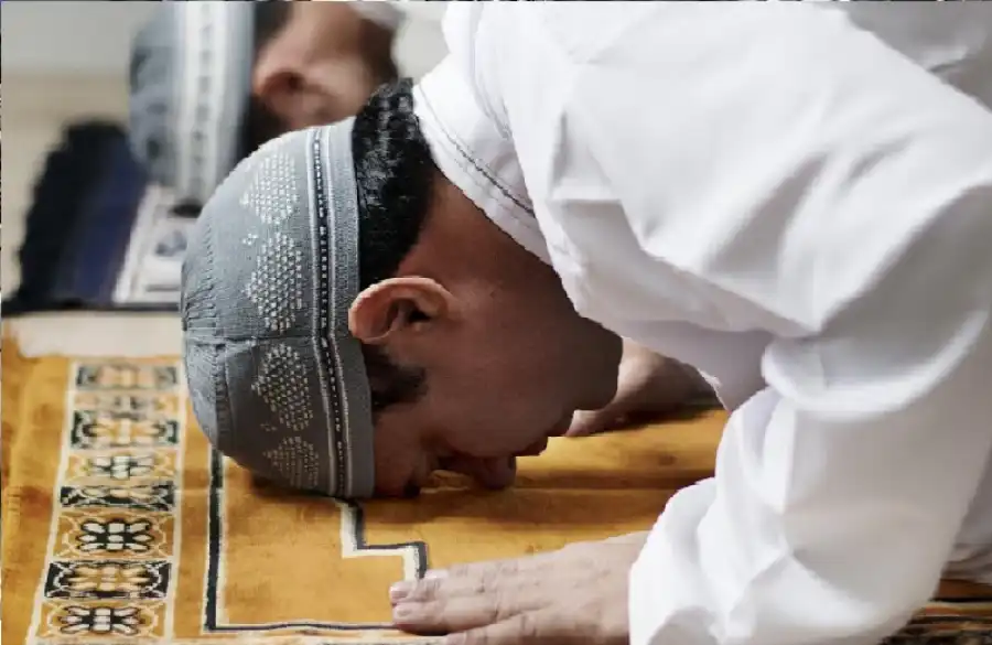 مدار الساعة,شؤون دينية