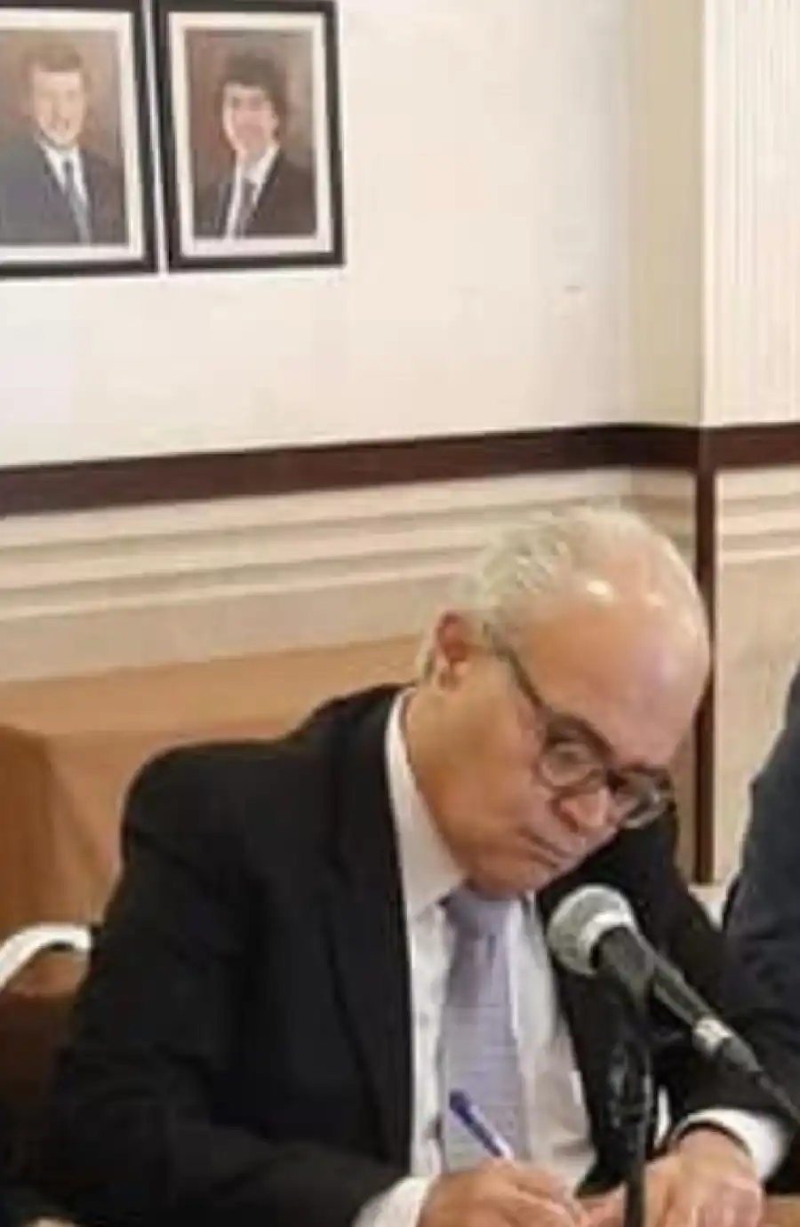 مدار الساعة,مقالات,الحزب الديمقراطي الاجتماعي