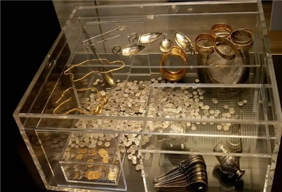 مدار الساعة,أخبار خفيفة ومنوعة