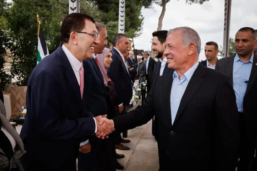 مقطش يكتب: العيد 64 لميلاد الملك: