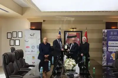 مذكرة تفاهم بين عمان الأهلية ونقابة