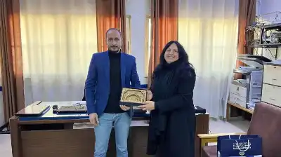 جامعة الزرقاء تطلق حملة توعوية بعنوان