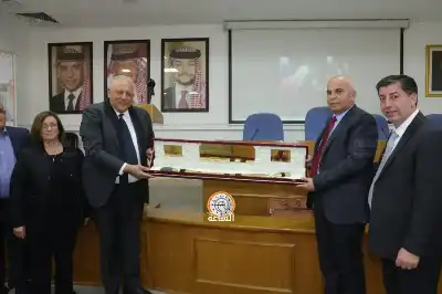 السلط تكرم وائل سليمان لمسيرة إنسانية