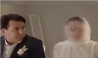 طلبت سيارة فاخرة أمام الإمام.. تفاصيل