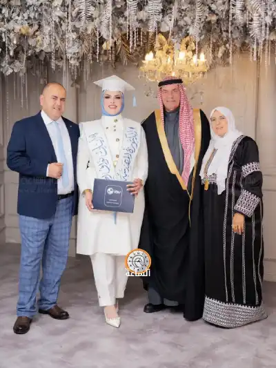 آيات الخوالدة.. مبارك الدكتوراه