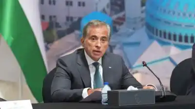 رئيس الوزراء يهنئ القيادة الهاشمية والأردنيين