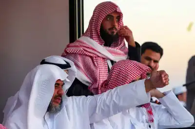 بالأسماء.. دول عربية بدأت رمضان الأربعاء