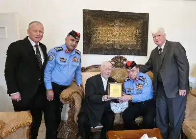 مديرية الأمن العام تكرّم الرائد المتقاعد