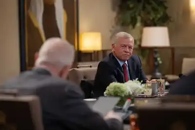 الملك يتلقى اتصالا هاتفيا من الرئيس