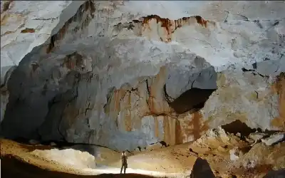 كيف وثقت الكهوف تاريخ الأمطار والحياة؟