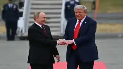 ترامب: أعتقد أن بوتين يساعد إيران