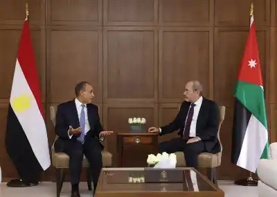 الصفدي يلتقي نظيره المصري (صور)