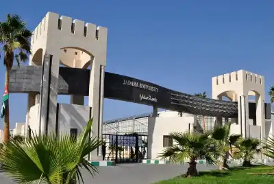 جامعة جدارا تنذر دكتور