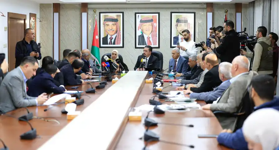 مدار الساعة,أخبار مجلس النواب الأردني,التنمية الاجتماعية,الضمان الاجتماعي,نقيب الصحفيين