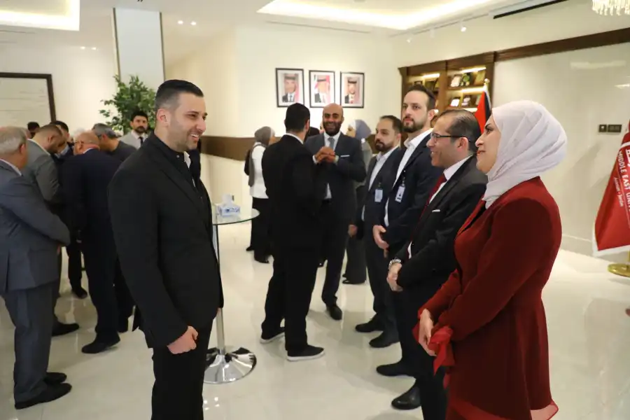 مدار الساعة,أخبار الجامعات الأردنية,الملك عبد الله الثاني,ولي العهد,جامعة الشرق الأوسط,عيد الفطر