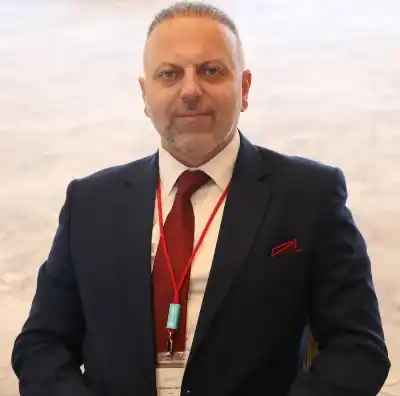 التلاحمة رئيسا لجمعية جراحي الكلى والمسالك