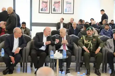 العيسوي ينقل تعازي الملك وولي العهد