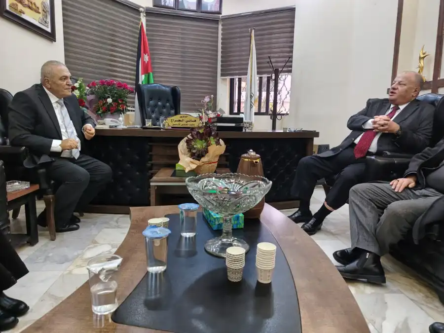 مدار الساعة,أخبار ثقافية