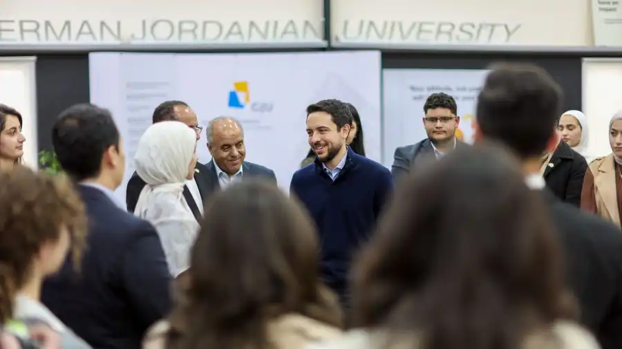 مدار الساعة,أخبار الأردن,اخبار الاردن,أخبار الجامعات الأردنية,وزير التربية والتعليم,وزير التعليم العالي والبحث العلمي,الدكتور عزمي محافظة,ولي العهد,عزمي محافظة,الجامعة الألمانية الأردنية