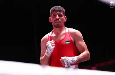 زياد عشيش يضمن ميدالية للأردن ببطولة
