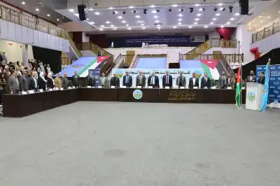 رئيس جامعة الزرقاء يلتقي الطلبة المستجدين