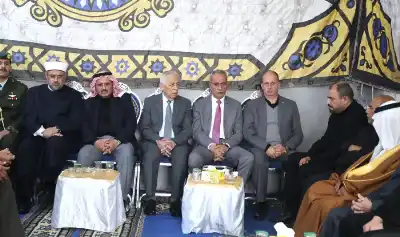 الديوان الملكي يعزي العلاونة (صور)