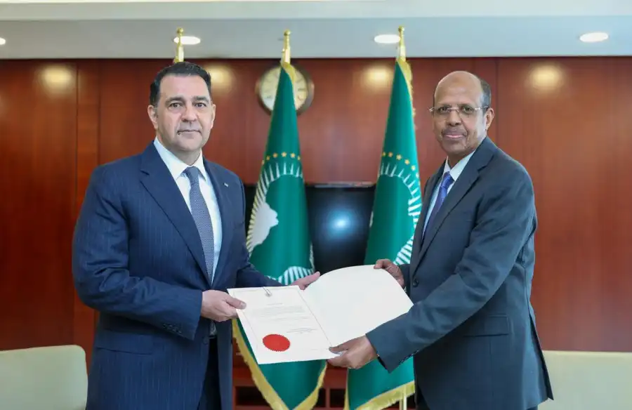 مدار الساعة,أخبار الأردن,اخبار الاردن,الملك عبدالله الثاني,السفير أمجد المومني يقدم أوراقه إلى رئيس مفوّضيّة الاتحاد الأفريقي