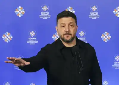 الرئيس الأوكراني: قواتنا أسقطت مسيّرات شاهد