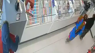 الأردن: فتيات يسرقن محلا تجاريا في