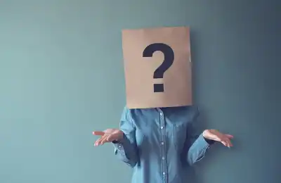 لماذا ننجز في يوم ونعجز في