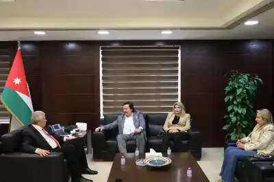 القطامين يبحث مع مجلس الأعمال العراقي